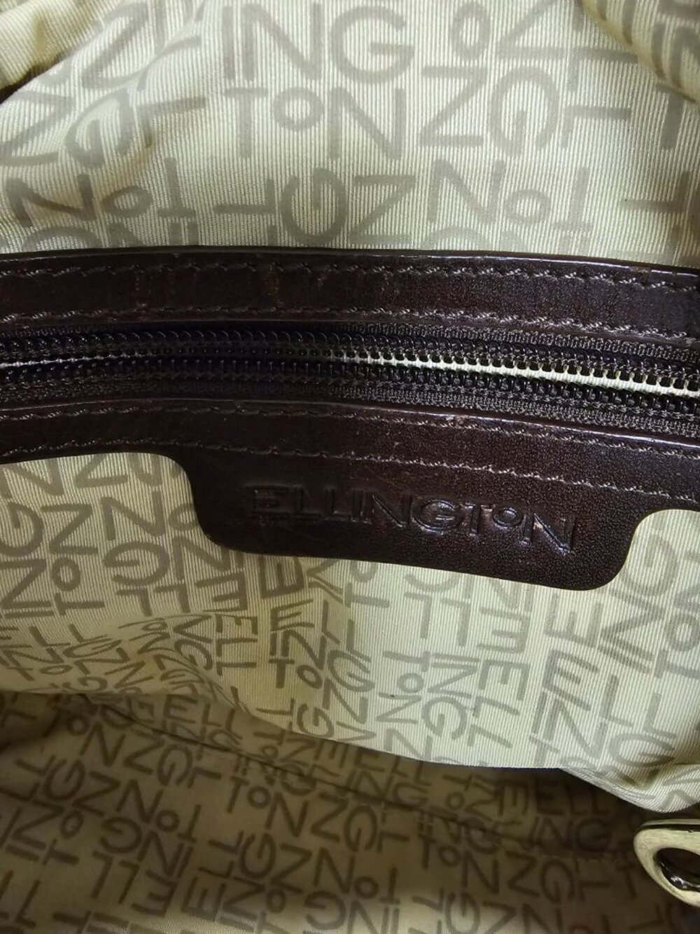 Ellington slouchy leather crossbody & top handle bag with key fob - Picture 12 of 12